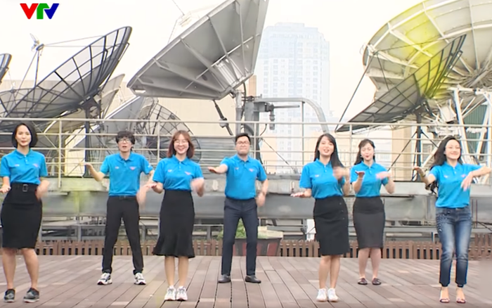 Không kém cạnh rapper, dàn BTV, MC VTV trổ tài bắn rap 'Tình bạn diệu' kỳ cực đỉnh Ảnh 2