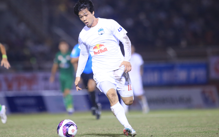 Công Phượng ghi bàn vào lưới TPHCM: Kiatisak quá cao tay! Ảnh 2