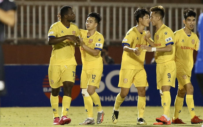 Sài Gòn FC thảm bại trước Nam Định, tương lai nào chờ đợi HLV Shimoda? Ảnh 2