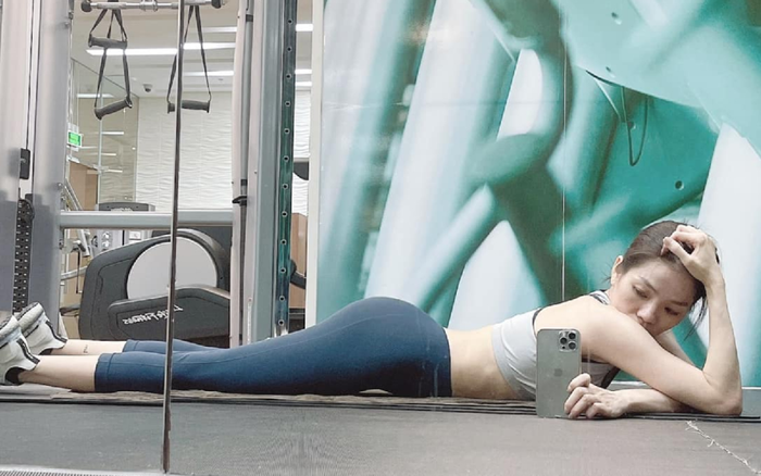 Lệ Quyên liên tục khoe ngực đầy, mông cong chứng minh không hề gầy gò như fan xì xào Ảnh 2