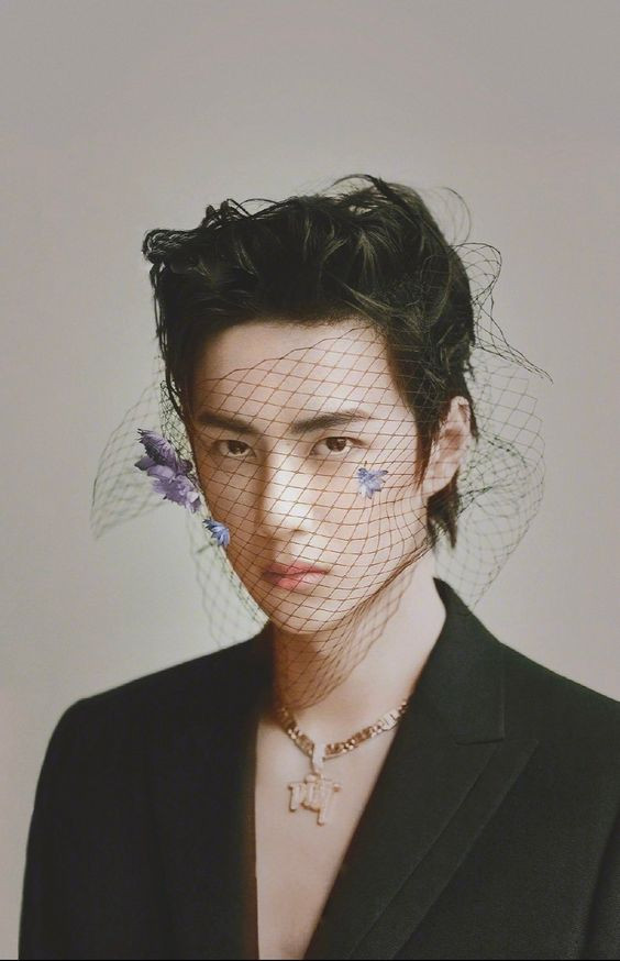 Vương Nhất Bác trông cực kì đáng yêu trên phim trường thời Dân Quốc Ảnh 6