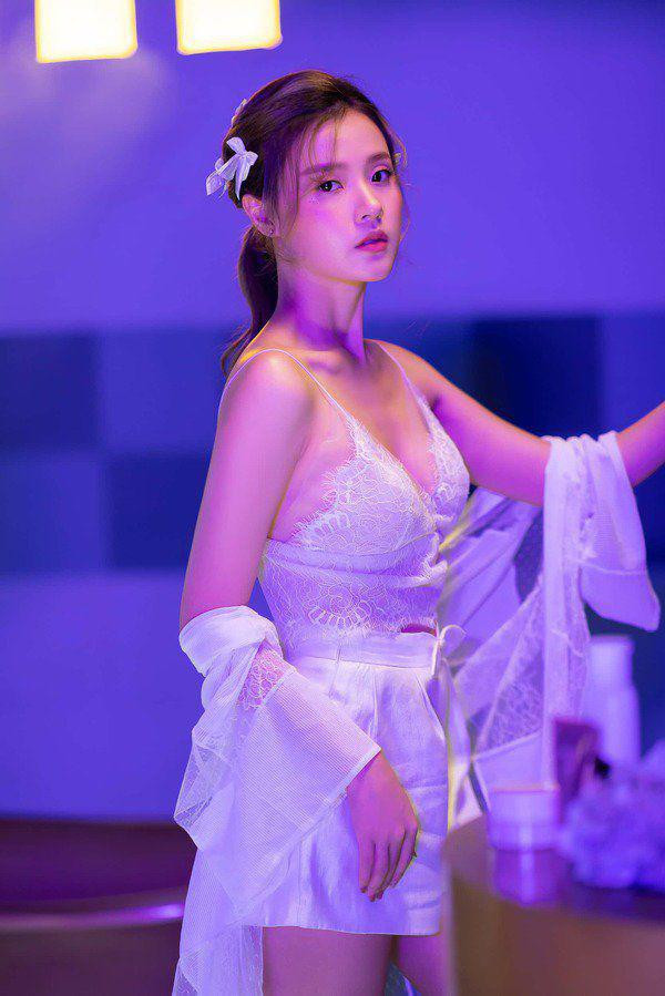 Một trong những hình ảnh của Midu nhận về muôn vàn lời khen. 