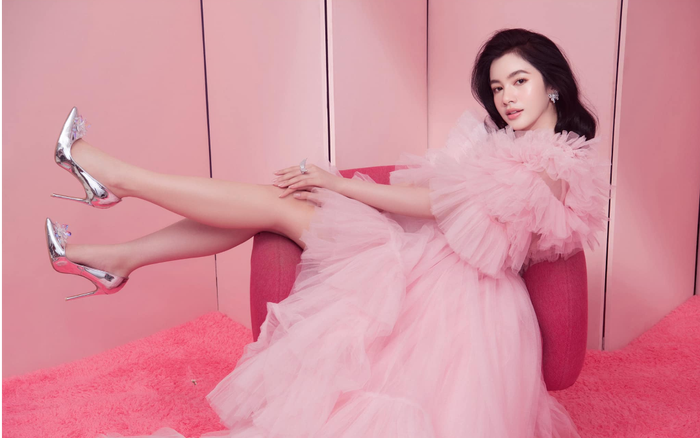 Tình trẻ đăng ảnh nóng bỏng chưa từng thấy, chồng cũ Lệ Quyên có hành động gây bất ngờ Ảnh 2