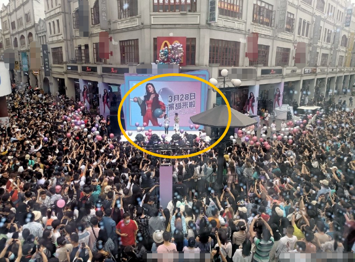 Cảnh Điềm: Đóng bao bom tấn chỉ mãi mang danh 'thuốc độc phòng vé', nay thất thế lại trở thành ngôi sao Ảnh 17