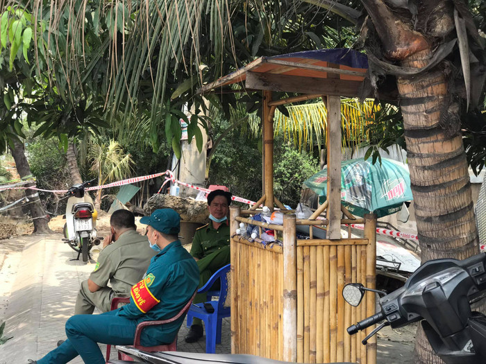 Xe nước kiếm sống của gia đình bà Loan