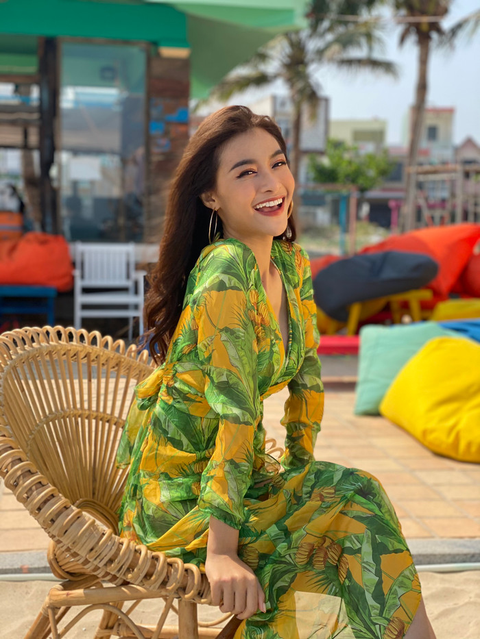 Lona Kiều Loan diện 'Phượng bào' đẹp rạng rỡ trong thước phim quảng bá du lịch miền Trung Ảnh 3