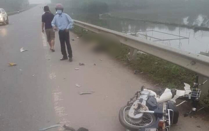 Va chạm kinh hoàng giữa xe ô tô và xe máy khiến một người phụ nữ tử vong Ảnh 2