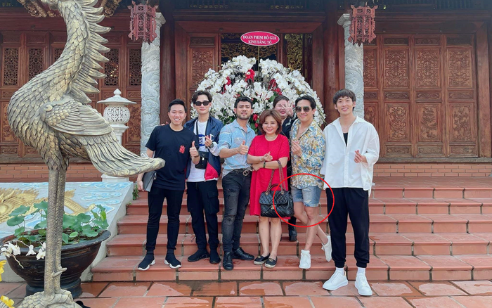 Bị dân mạng chỉ trích khi mặc quần ngắn đến đền thờ Tổ nghiệp, quản lý Trấn Thành lên tiếng Ảnh 2