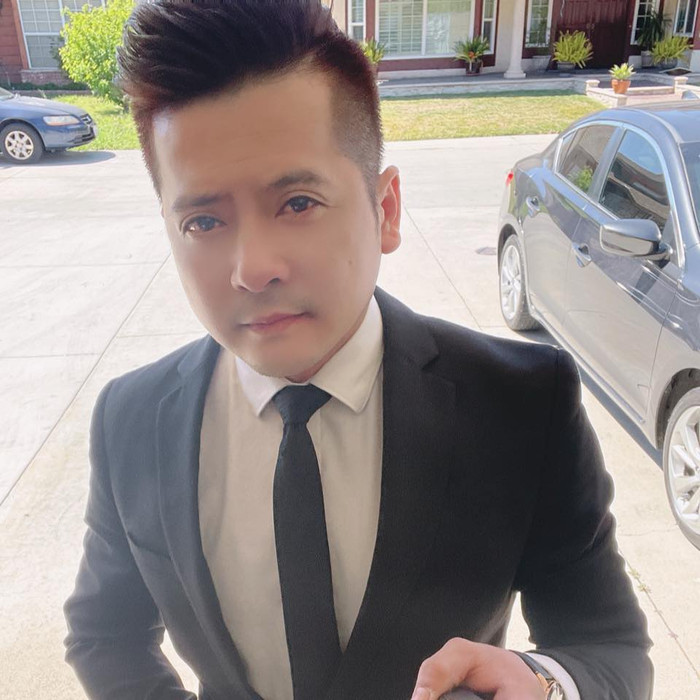 Truyện cười 'tự biên' của nam diễn viên có nội dung bày tỏ sự thắc mắc về việc anh không nhận được tiền trợ cấp tính đến nay đã là đợt thứ 3 của chính phủ trong khi ai nấy đều đã nhận được