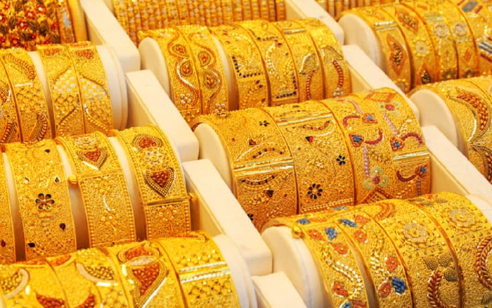 Giá vàng hôm nay 31/3: Giá vàng rơi xuống đáy Ảnh 2