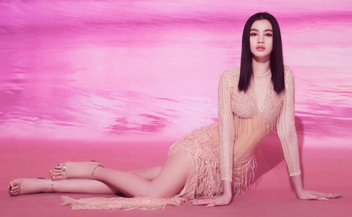 Say nắng trước vì nhan sắc hoàn mỹ của Cẩm Đan trong bộ ảnh thời trang đen trắng Ảnh 5