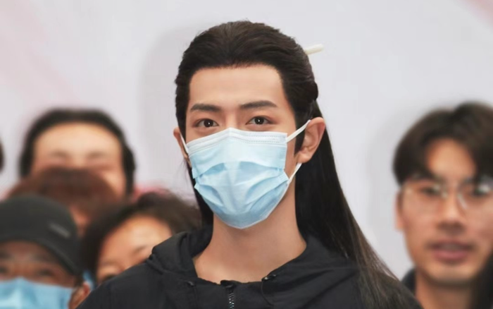 Khai máy 'Ngọc cốt dao': Nữ chính nhạt nhòa, Tiêu Chiến đẹp xuất thần sau lớp khẩu trang! Ảnh 2