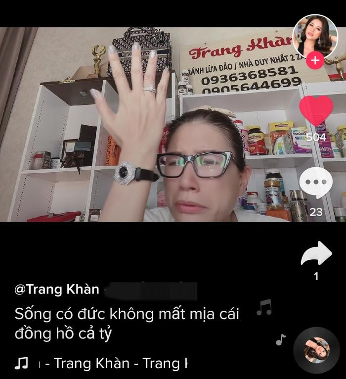 Trang Khan Tức đien Vi Bị Nghi đa đểu Ngọc Trinh Sống Khong Co đức