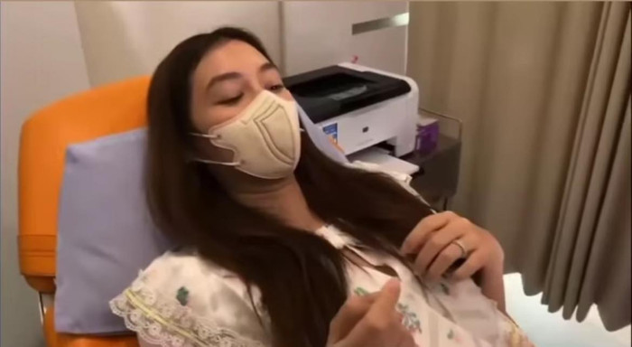 Mew Nittha kiểm tra thai kỳ lần đầu tiên