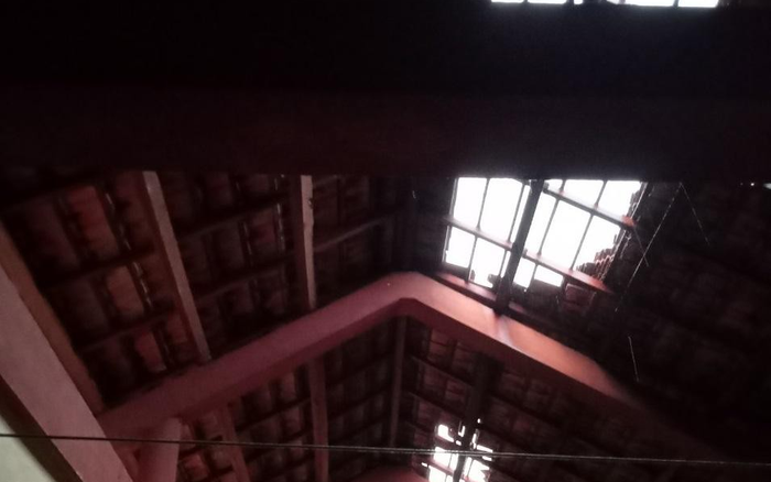 Mưa đá khiến 22 ngôi nhà bị tốc mái Ảnh 2