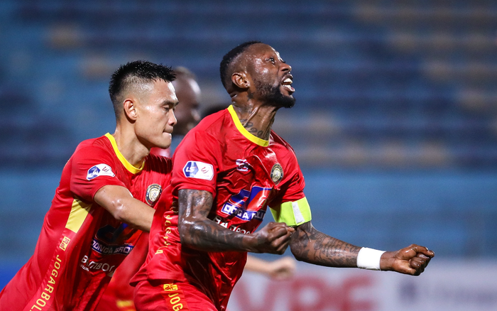 Hoàng Vũ Samson bị phạt cực nặng, điều tra dấu hiệu bán độ Ảnh 2