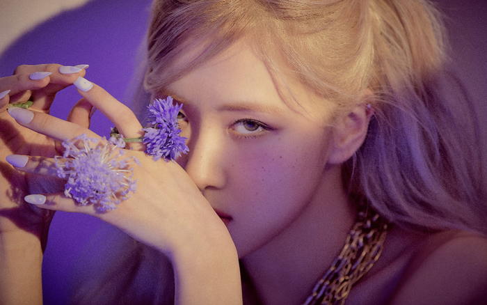Vượt mốc 10 triệu lượt nghe trên Spotify, Rosé (BlackPink) lập kỷ lục Ảnh 2