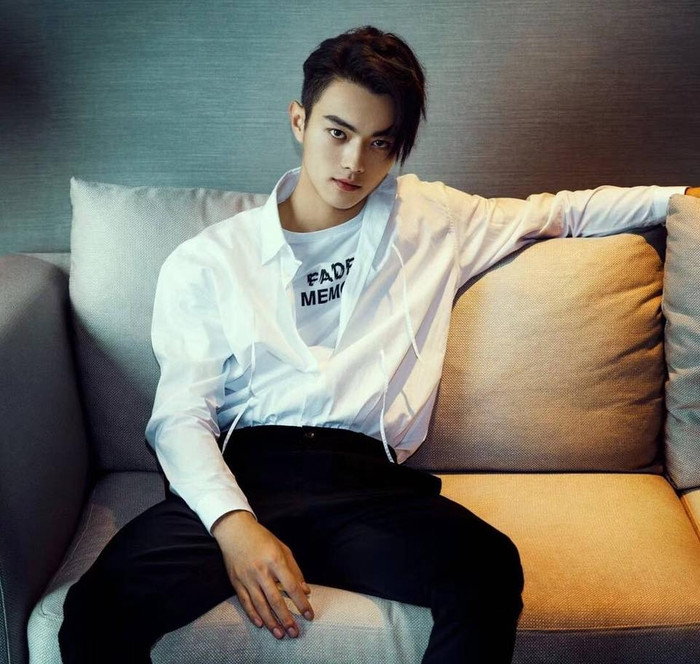 Nam diễn viên Hứa Khải