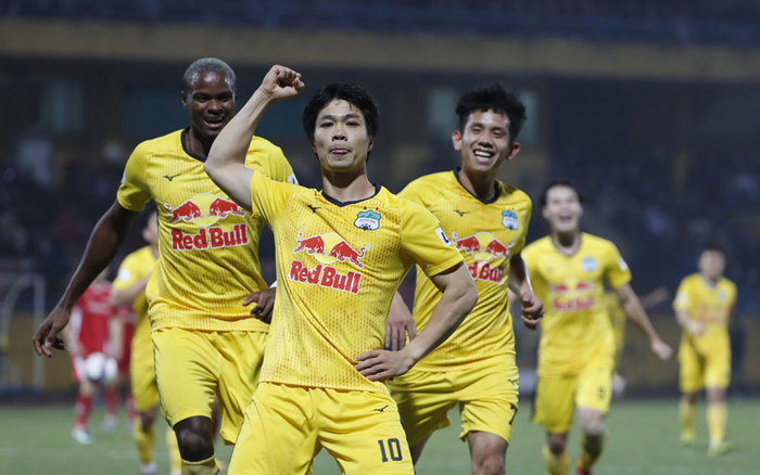 HAGL của bầu Đức: Điểm sáng trong 'hài kịch cười ra nước mắt' ở V.League Ảnh 2