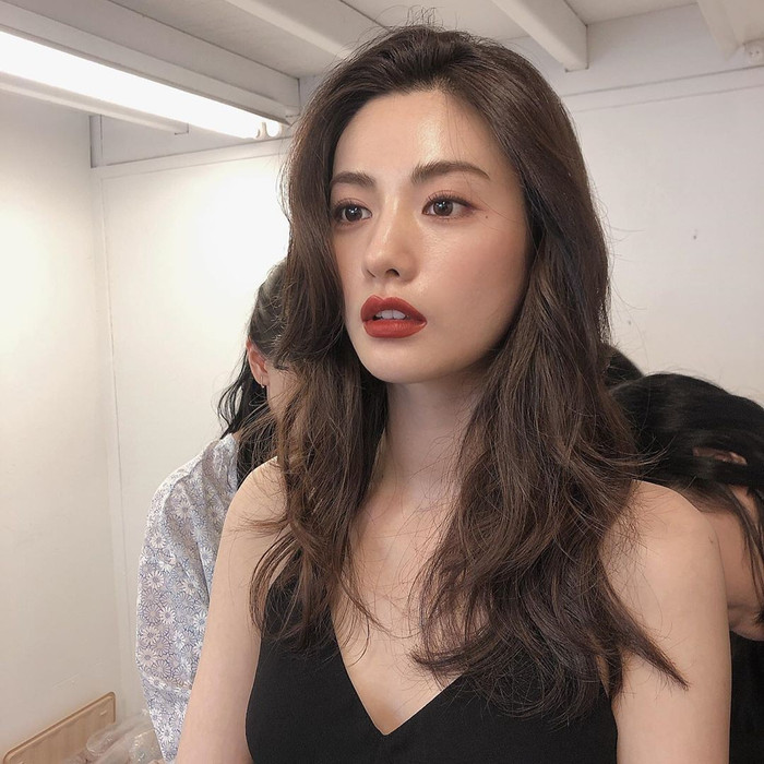 Những nữ thần tượng Kpop khiến fan 'phát hờn' vì chiều cao ấn tượng trên 1m7: ITZY có đến 2 đại diện Ảnh 8