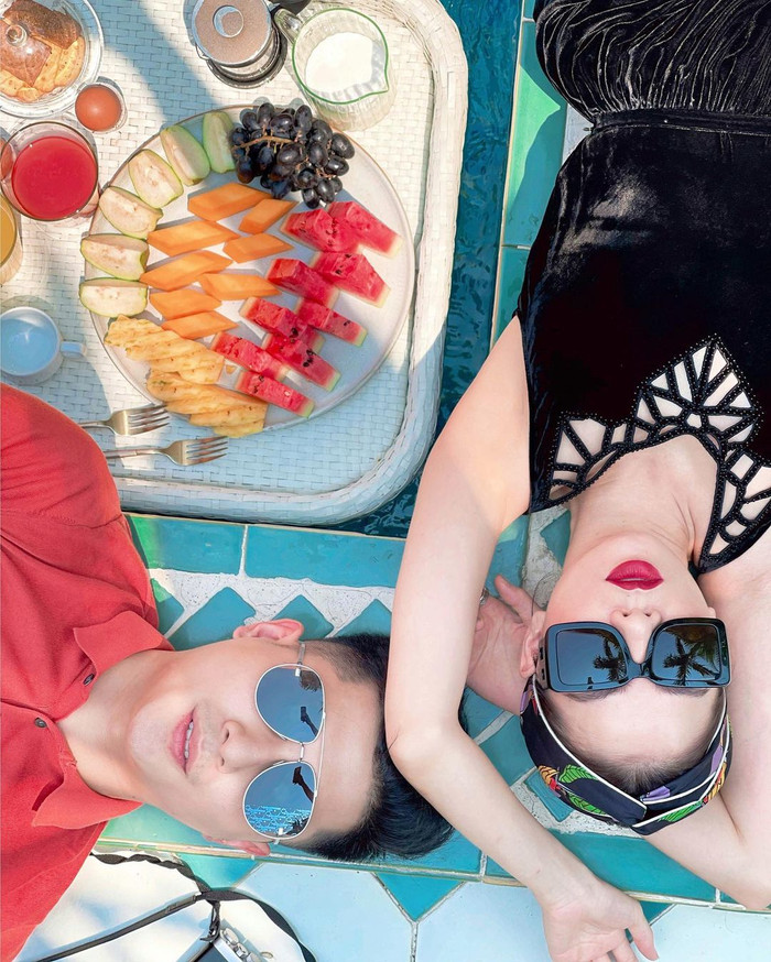 Trước thềm sinh nhật, Lệ Quyên đăng ảnh bên tình trẻ kèm lời nhắn nhủ đầy ngọt ngào