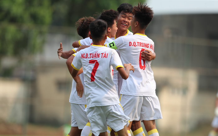 Chơi tấn công đẹp mắt, Học viện NutiFood thắng đậm U19 Khánh Hòa! Ảnh 2