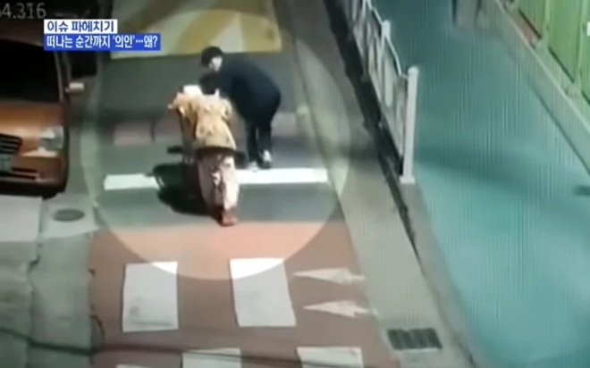 Nam sinh 19 tuổi chết thảm thương sau khi giúp bà cụ đẩy xe hàng lên dốc Ảnh 2