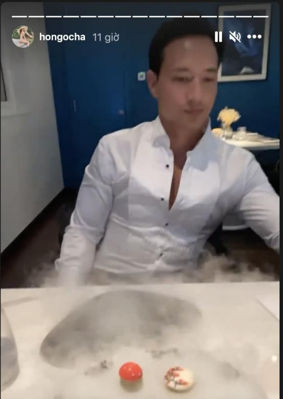 Cả hai có một buổi tối vui vẻ cùng nhau... 