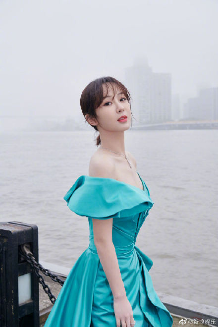 Mặc cấm cản của fan, Dương Tử vẫn 'chung đôi' với Thành Nghị Ảnh 2