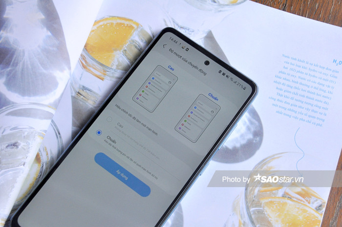 Công nghệ quét 90Hz cũng giúp A72 hiển thị các chi tiết chuyển động, hiệu ứng trong game tốt hơn đáng kể.