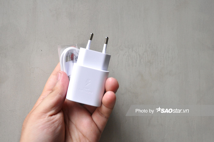 Đánh giá chi tiết Samsung Galaxy A72: Thiết kế mới mang đến trải nghiệm tinh tế! Ảnh 26