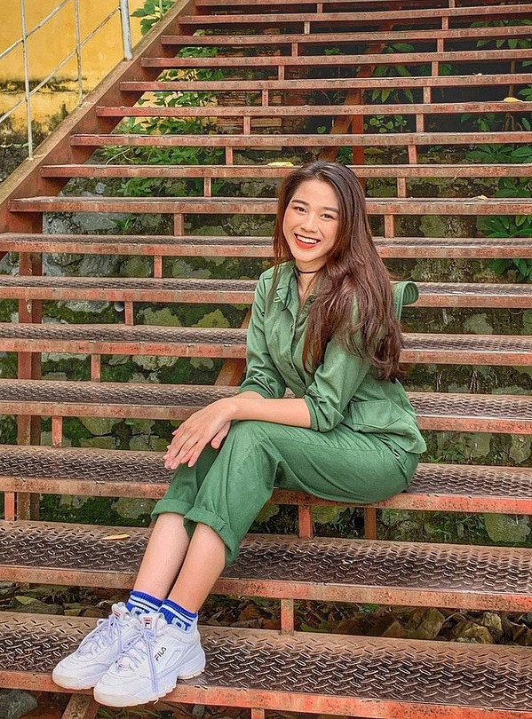 Hoàn thành khóa học Quốc phòng với loại giỏi, hoa hậu Đỗ Thị Hà còn gây bất ngờ với chức vụ quan trọng Ảnh 6