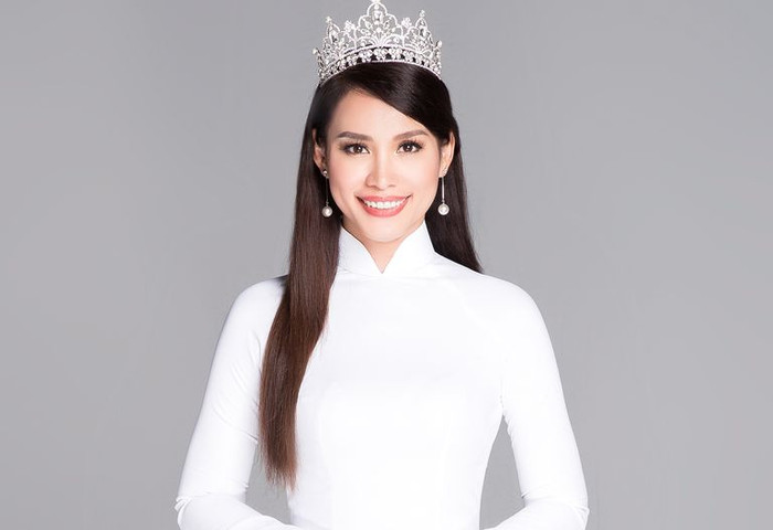 Hoa hậu Việt Nam 1998 với nhan sắc rạng ngời 