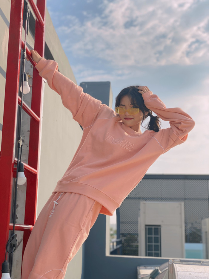 Kira Kira tâm sự về chặng đường đến với đam mê nghệ thuật.