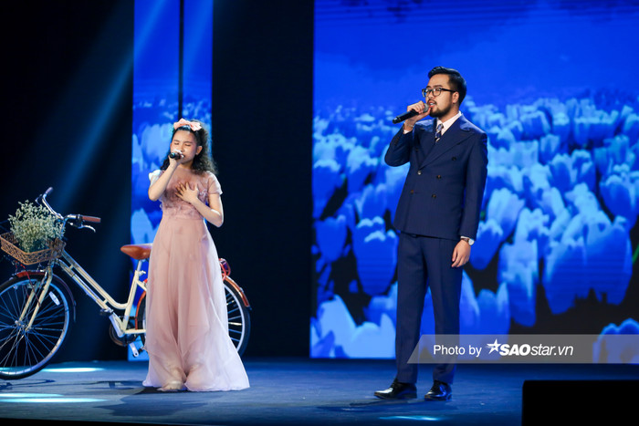 'Nguyên tố Bạc' Trang Anh kết hợp Rapper Rica làm mới hit 'Đi đâu để thấy hoa bay' đầy cảm xúc Ảnh 3