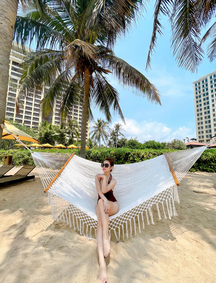 Hoa hậu họ Phạm cho biết, bí quyết của cô chính là kiên trì tập thể thao, bên cạnh tập gym hay yoga tại nhà, cô còn thử sức với golf