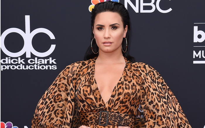 Demi Lovato cảm thấy yêu bản thân sau khi từ bỏ ăn kiêng và ngừng đếm số calo Ảnh 2