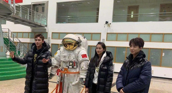 Vương Tuấn Khải và Quan Hiểu Đồng sẽ thành đôi trong phim cổ trang 'Già thiên'? Ảnh 5