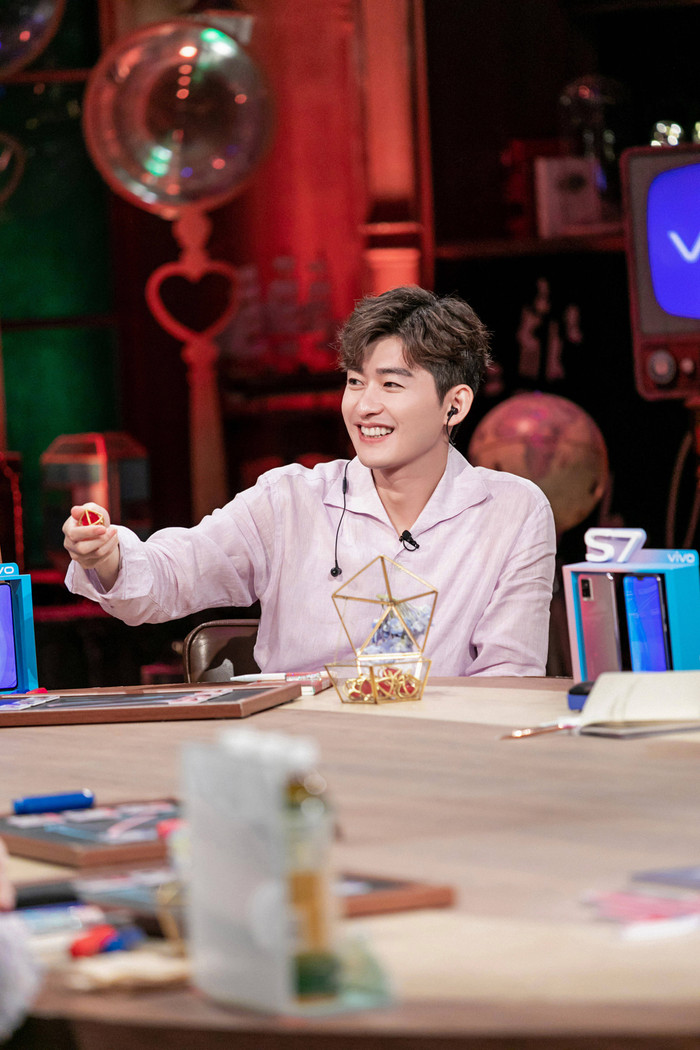 Trương Hàn kéo Trịnh Sảng lên Top 1 hot search chỉ vì một câu nói: 'Bỏ lỡ là vuột mất' Ảnh 7