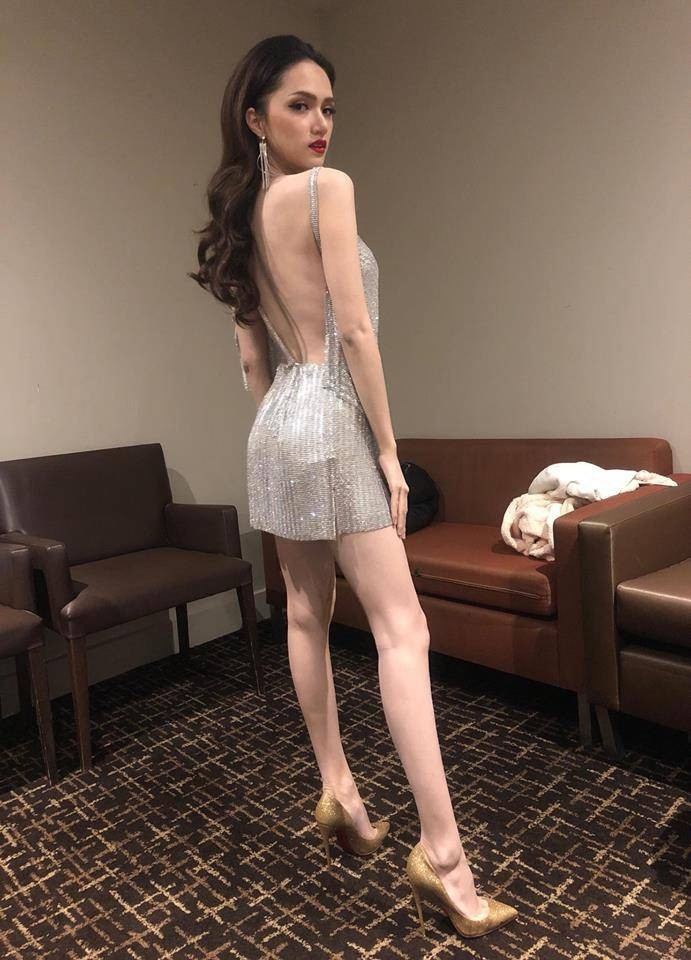 Hoa hậu Hương Giang có thời gian khiến người hâm mộ lo lắng vì cơ thể gầy gò, sút cân không phanh.