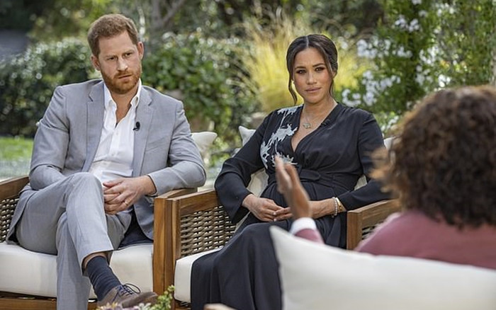 'Hoàng tử Harry muốn Hoàng gia xin lỗi Meghan Markle' Ảnh 2