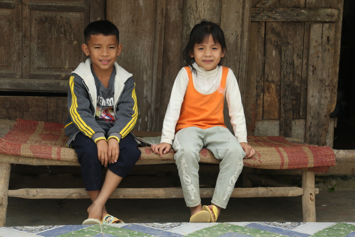 Hai cháu của bà Khuyên