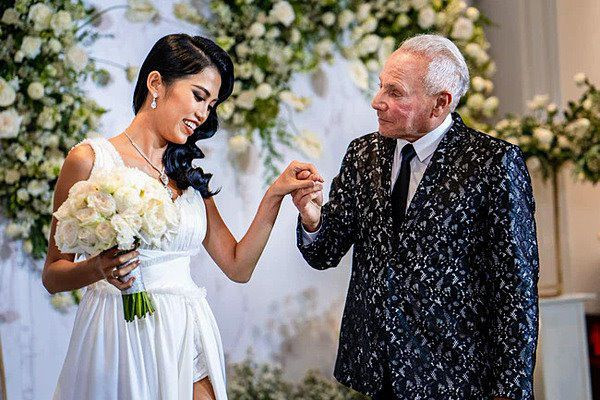 Hotgirl Việt 26 tuổi 'lột xác' ngoạn mục trước khi quen tỷ phú 72 tuổi Ảnh 3