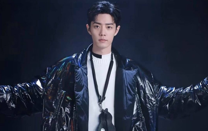 Tiêu Chiến thể hiện phong thái thần sầu trên sàn catwalk: Bước đi có mùi tiền, đi đến đâu sold out tới đó Ảnh 2