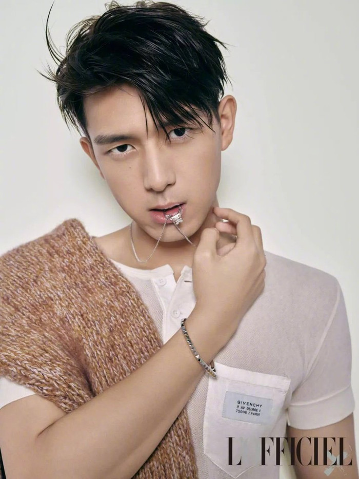 Sao Cbiz trước và sau khi nổi tiếng (P1): Tiêu Chiến tầm thường, Lý Hiện - Hoắc Kiến Hoa như hot boy! Ảnh 9