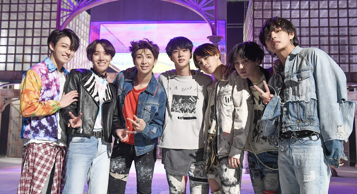 MV Fake Love của BTS đã chạm mốc 900 triệu lượt xem. 