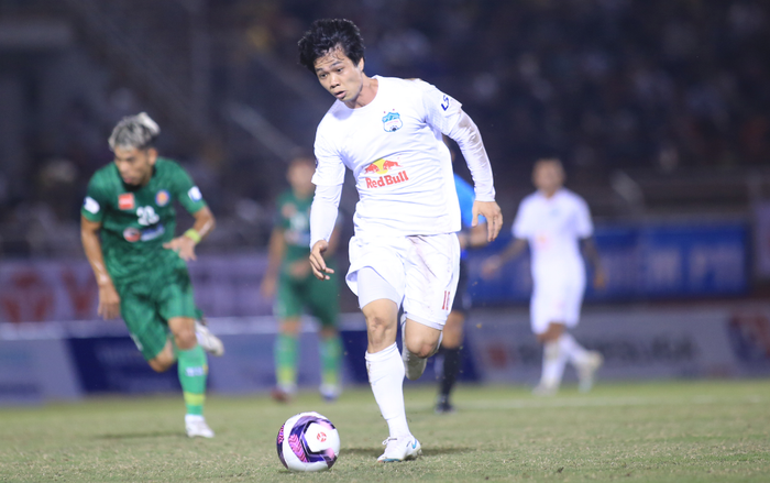 HAGL của bầu Đức: Muốn bay cao, đừng thua các đội liên quan đến bầu Hiển Ảnh 2