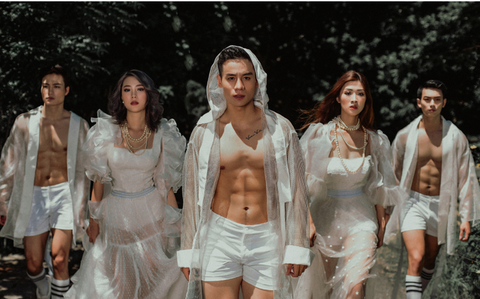 Nam vương Cao Xuân Tài đọ body cuồn cuộn với dàn người mẫu Ảnh 2