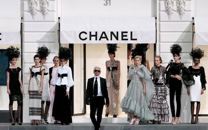 'Bà đầm' Chanel kiên quyết tôn thờ trải nghiệm mua sự sang trọng Ảnh 2