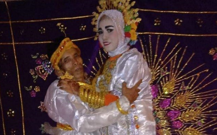 Được cầu hôn nhưng không ưng ý, mẹ gả luôn con cho người đàn ông hơn 39 tuổi, danh tính chú rể gây choáng Ảnh 2